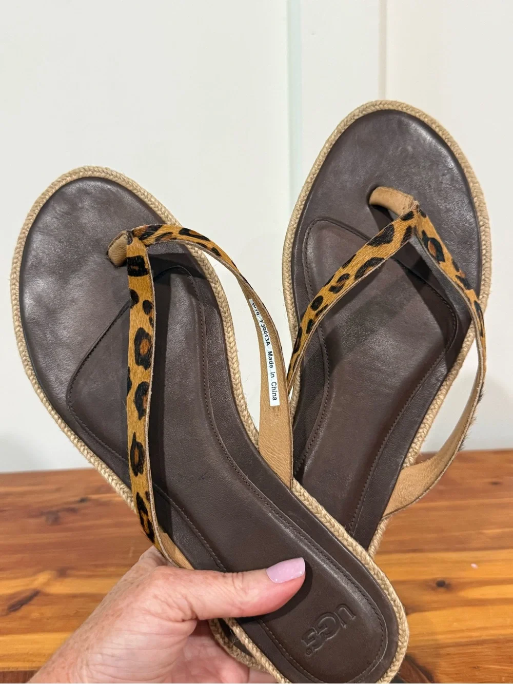 UGG Leopard Cheetah Flip Flops F30013A